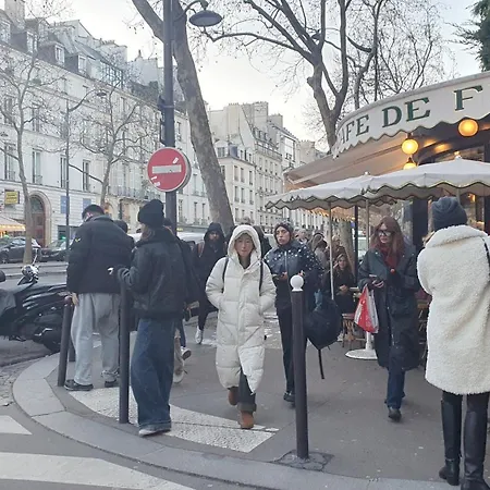 1 Minute Gare Montparnasse,center,close To Louvre Meusm And Eiffel Tour ,amusing Place *
