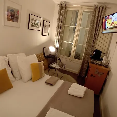 Appartement 1 Minute Gare Montparnasse,center,close To Louvre Meusm And Eiffel Tour ,amusing Place
